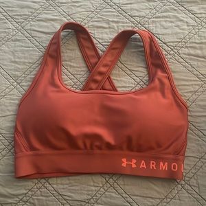 Under Armour Bra top..size small